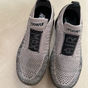 Nikes sneakers